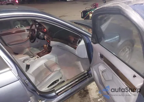 2001 BMW 330I z USA, uszkodzony, nr VIN WBAAV53471FJ72331